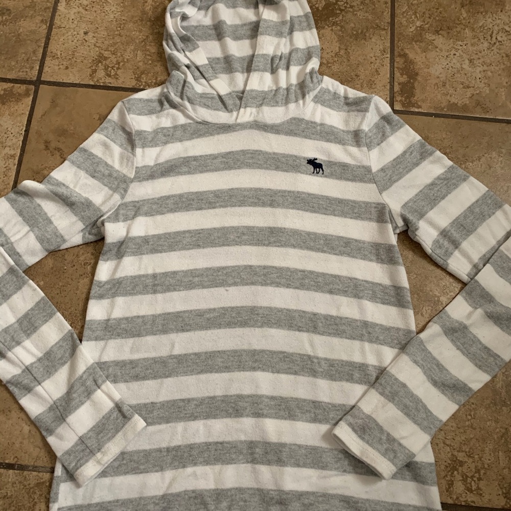 abercrombie long sleeve hoodie tee